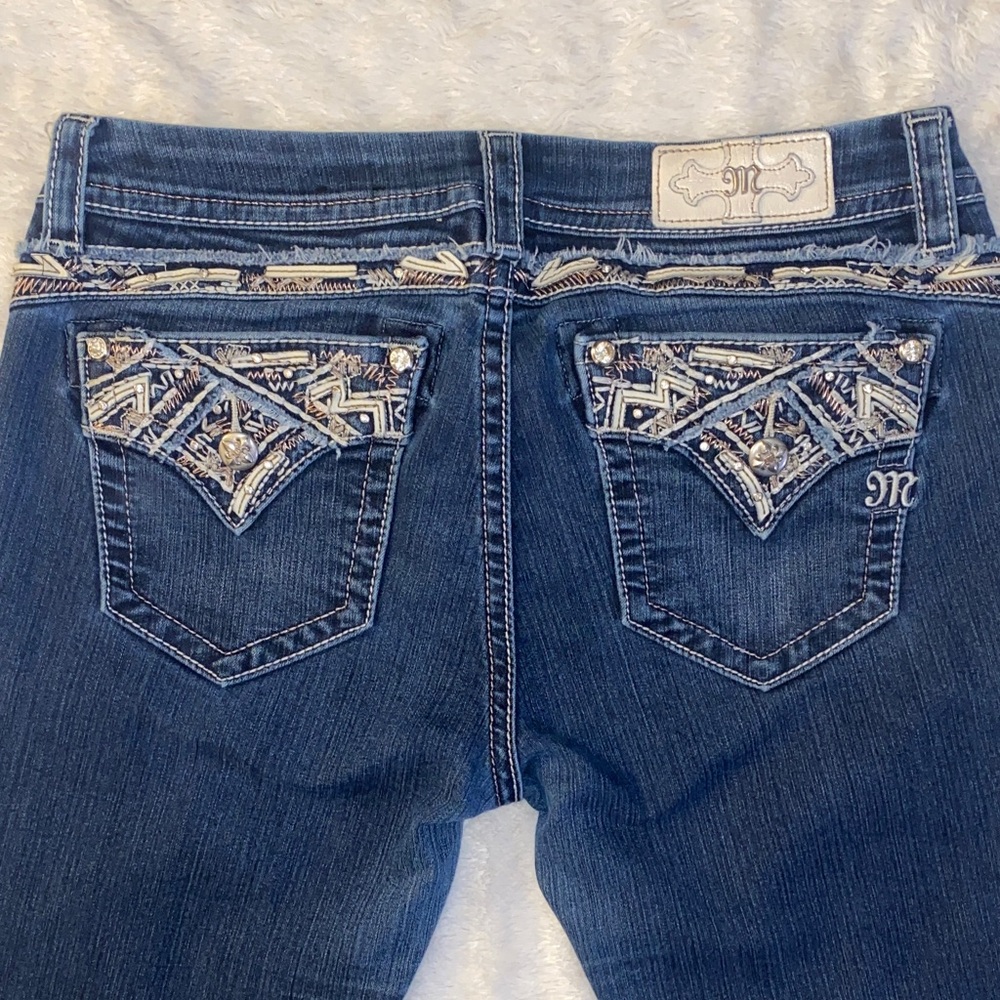 SZ: 32 Miss Me Dark Blue Boot Cut Jeans w/ Embellished Embroidered Back Pockets